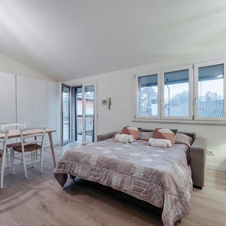 Casa Lugana 19 - Monolocale Con Piscina Direttamente A Lago 西尔米奥奈 外观 照片