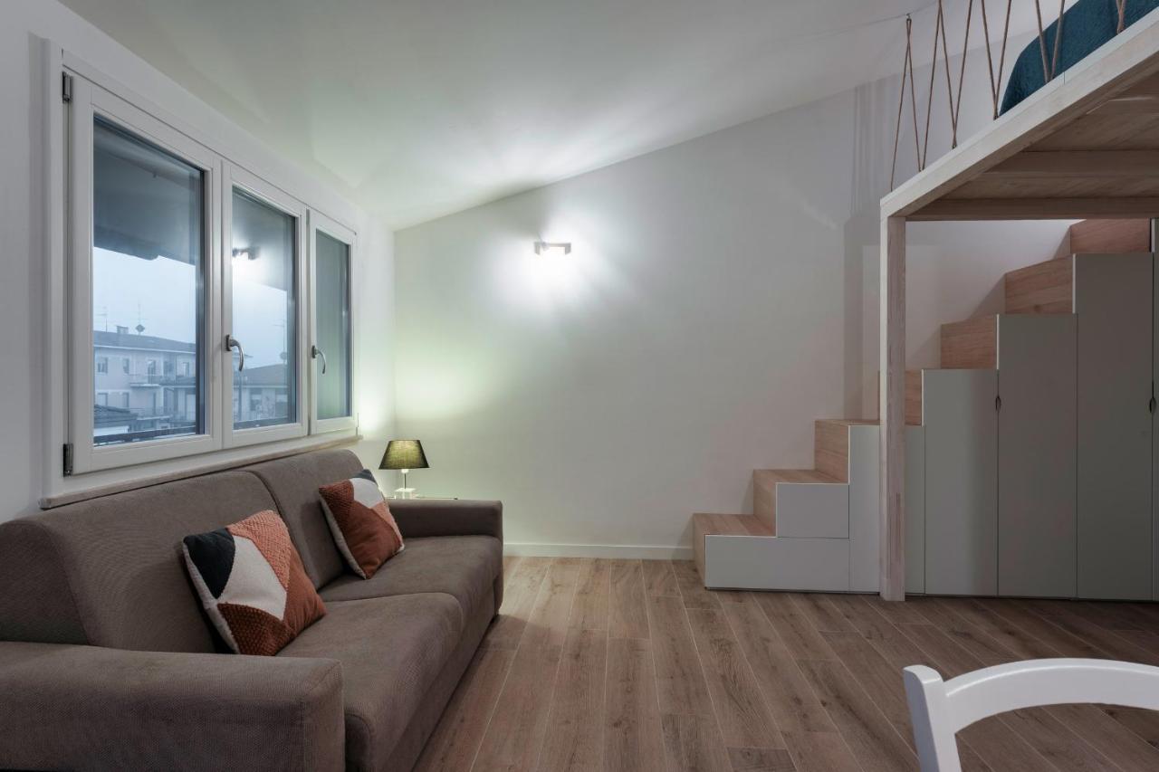 Casa Lugana 19 - Monolocale Con Piscina Direttamente A Lago 西尔米奥奈 外观 照片
