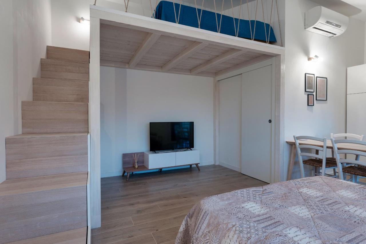 Casa Lugana 19 - Monolocale Con Piscina Direttamente A Lago 西尔米奥奈 外观 照片